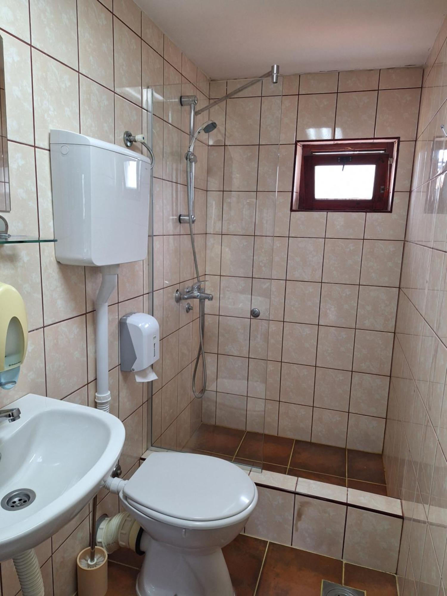 Apartmani Nika 兹拉蒂博尔 外观 照片