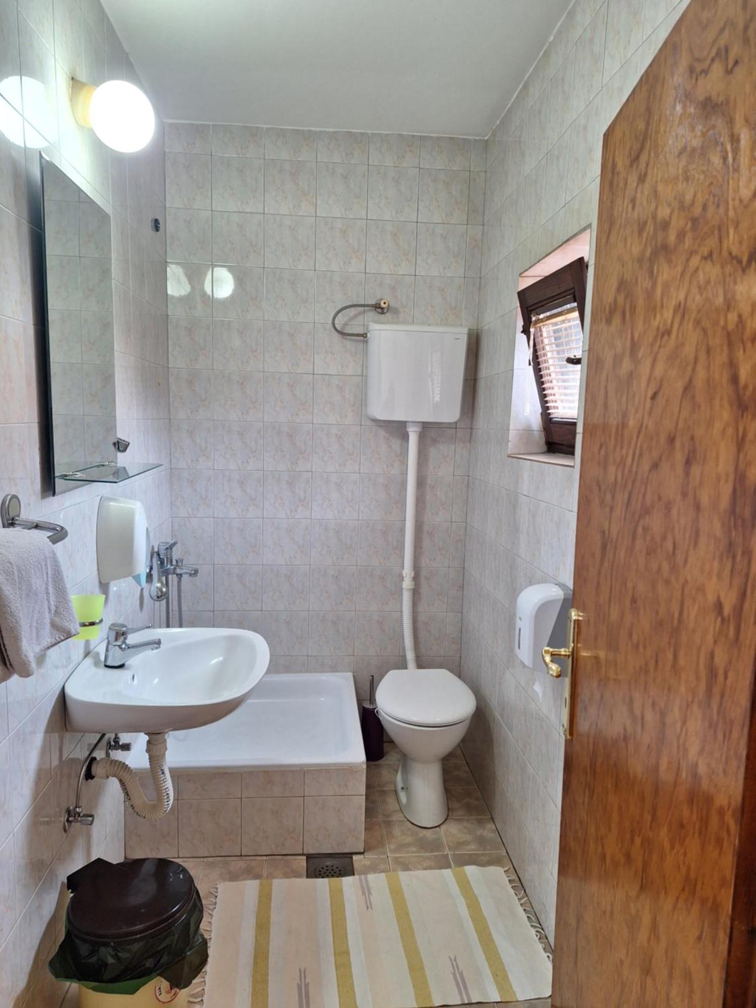 Apartmani Nika 兹拉蒂博尔 外观 照片
